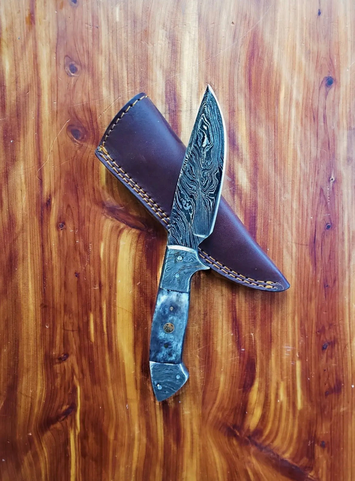 Damascus Steel Full Tang Dyed Bone Grip Handle